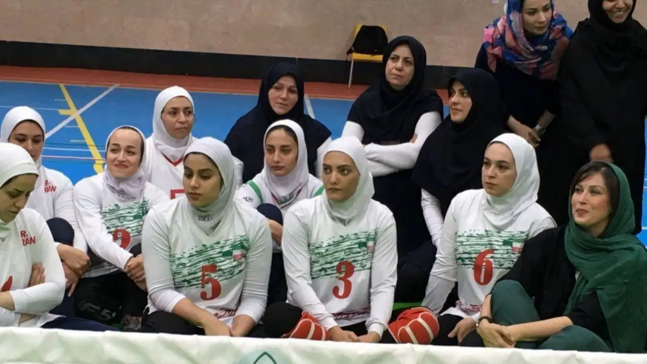 عکس| مهتاب کرامتی در اردوی تیم والیبال نشسته زنان