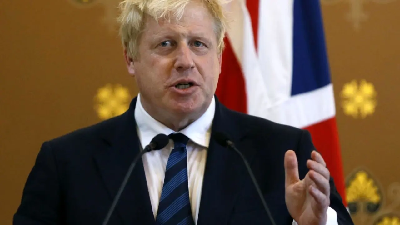 وزیر خارجه انگلیس استعفا کرد