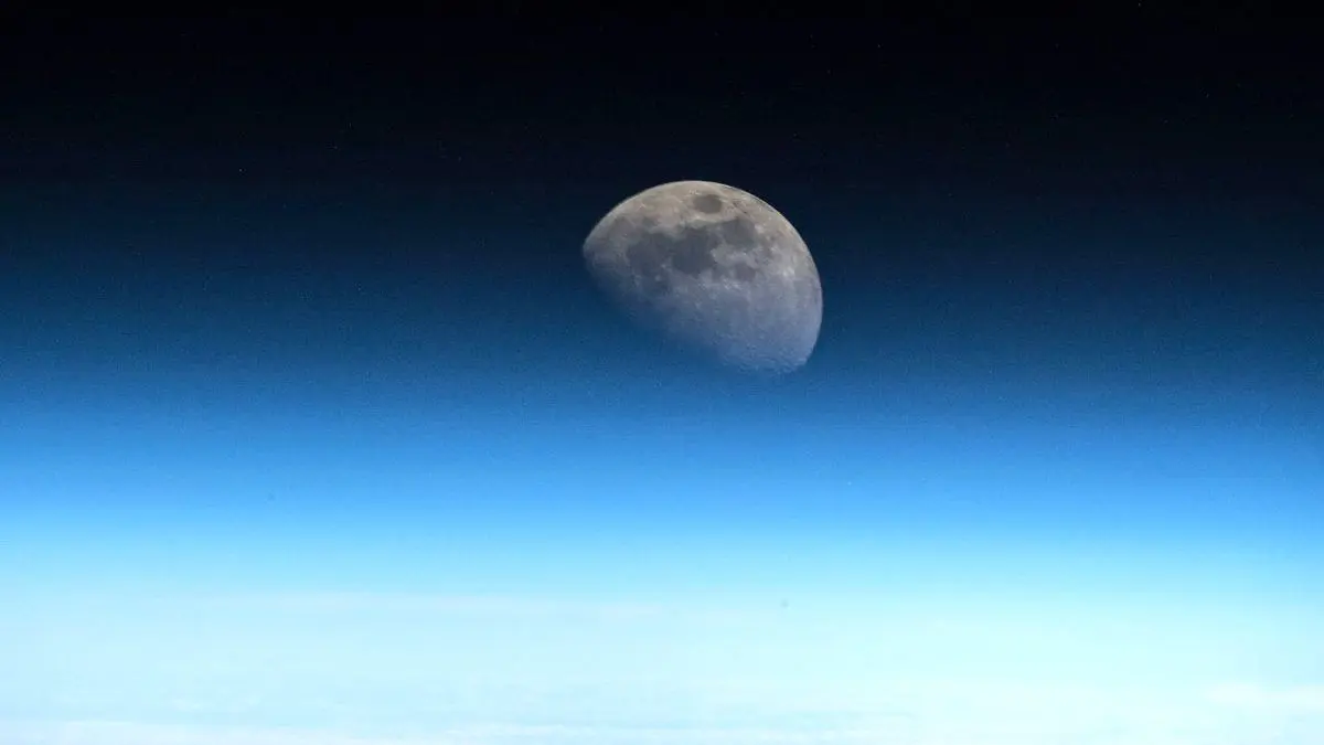 عکس روز ناسا، یک نمای نزدیک به ماه