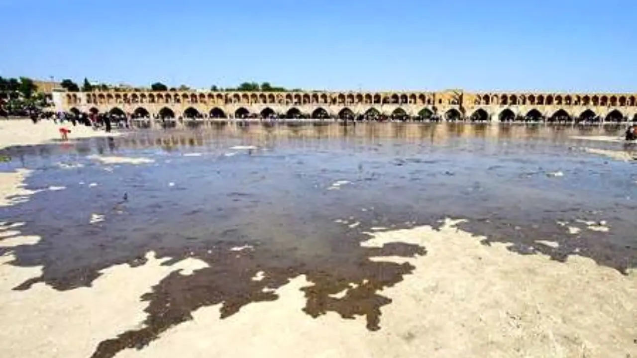 آب منطقه‌ای اصفهان مرجع تصمیم‌گیر برای رهاسازی زاینده‌رود نیست