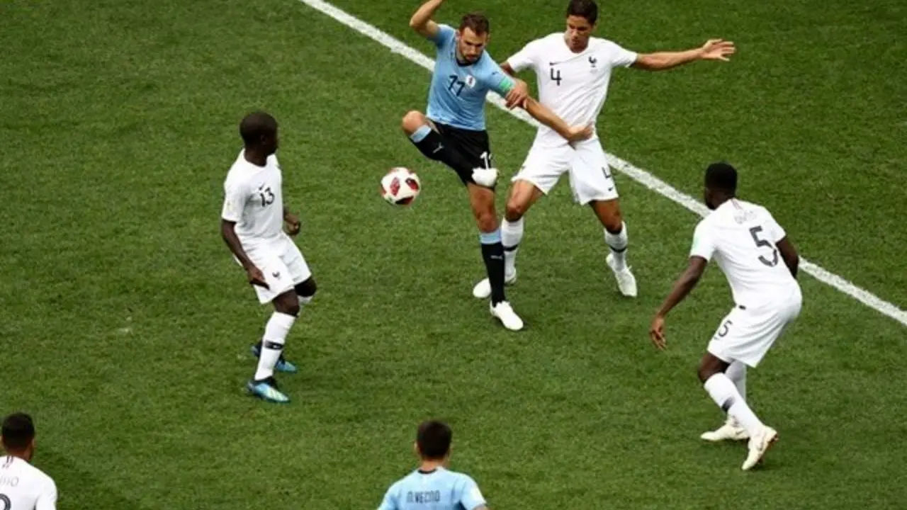 فرانسه اولین تیم حاضر در نیمه نهایی جام جهانی