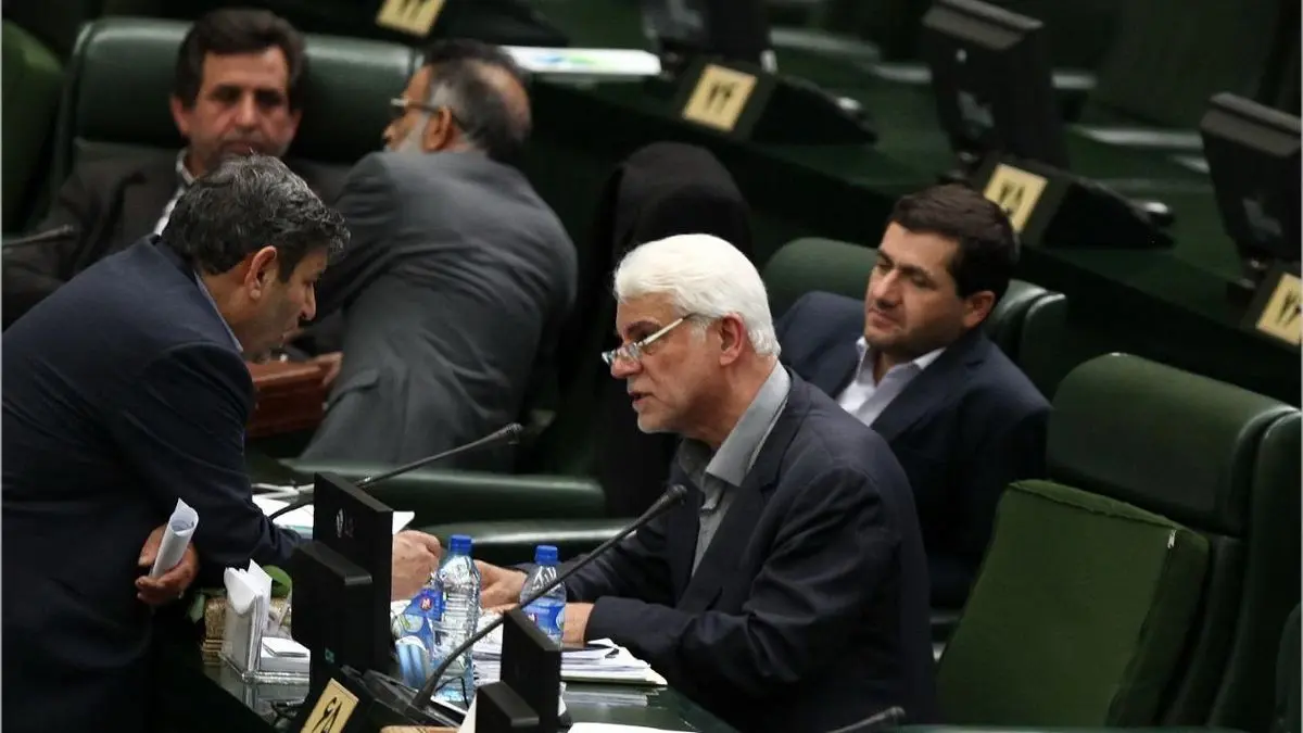 هرکسی که به حج می‌رود مستطیع است چرا هزینه سفرش را ما بدهیم؟/ یک فرد عادی مسلماً نمی‌تواند دست به فساد اقتصادی بزند