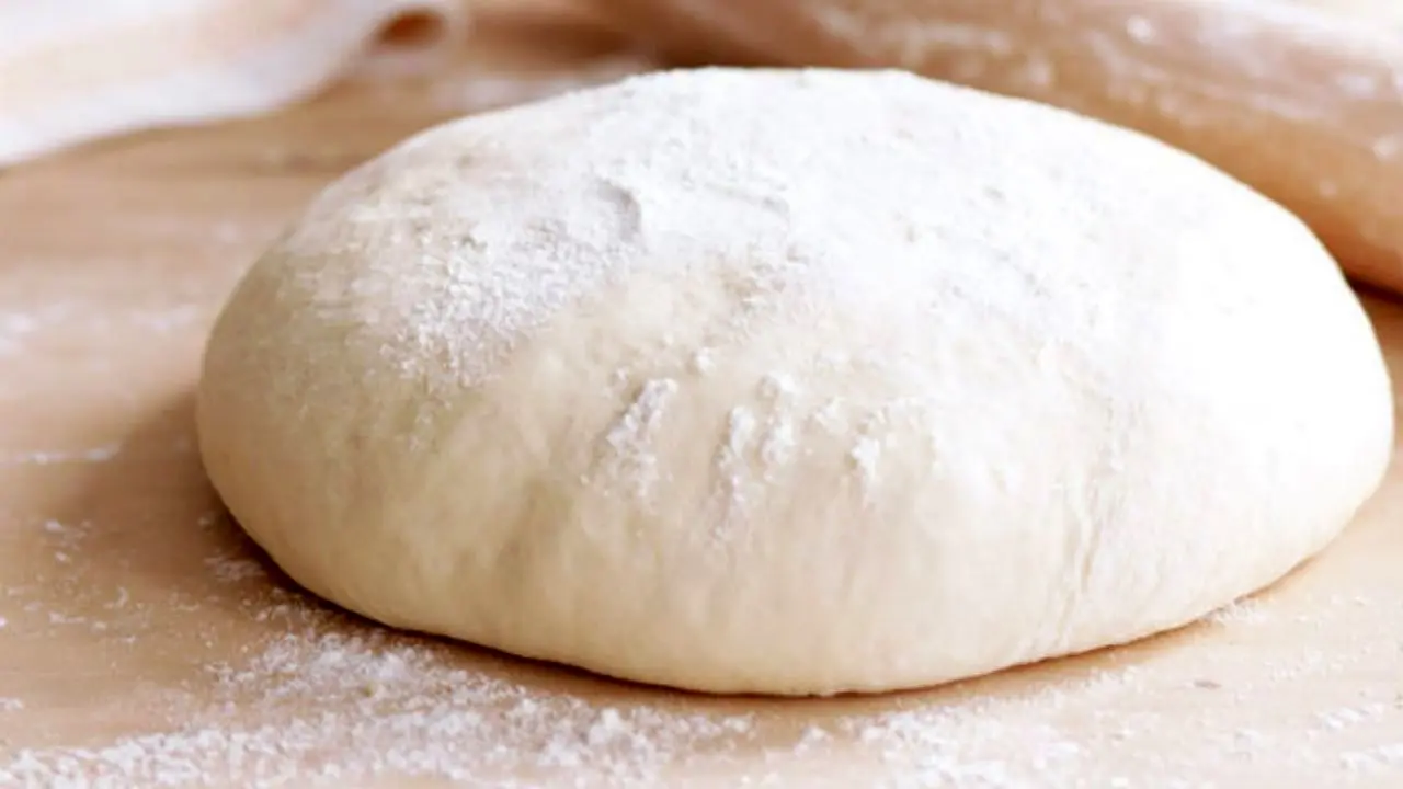خمیر مایه به اندازه کافی در دسترس نانوایی‌ها نیست/ رد ادعای استفاده بیش از حد جوش شیرین