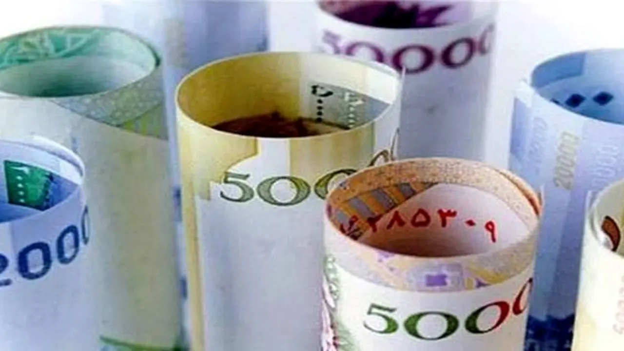 بسیاری از وام‌ها تاثیری در تولید نداشتند/ بورس سودآور توان جذب نقدینگی را دارد/ دولت بر سود بانکی مالیات ببندد