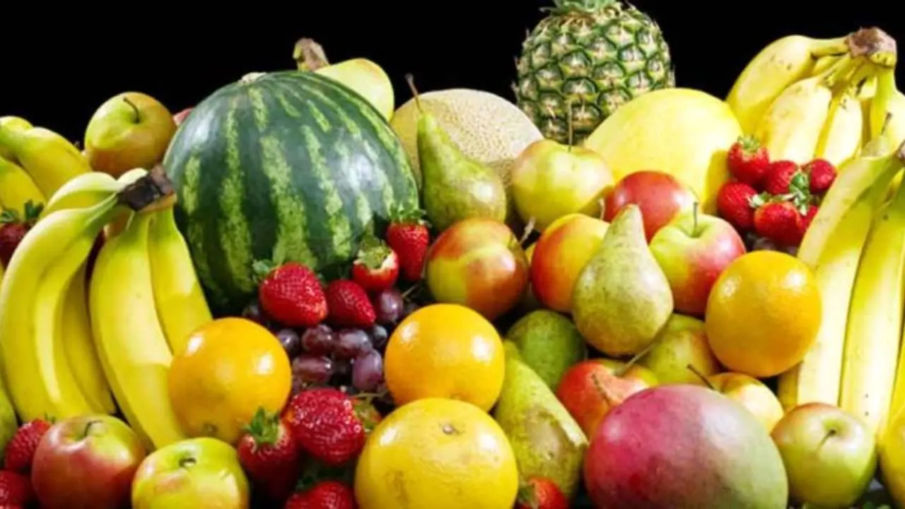 کمبود و گرانی میوه‌های تابستانه در سطح خرده‌ فروشی