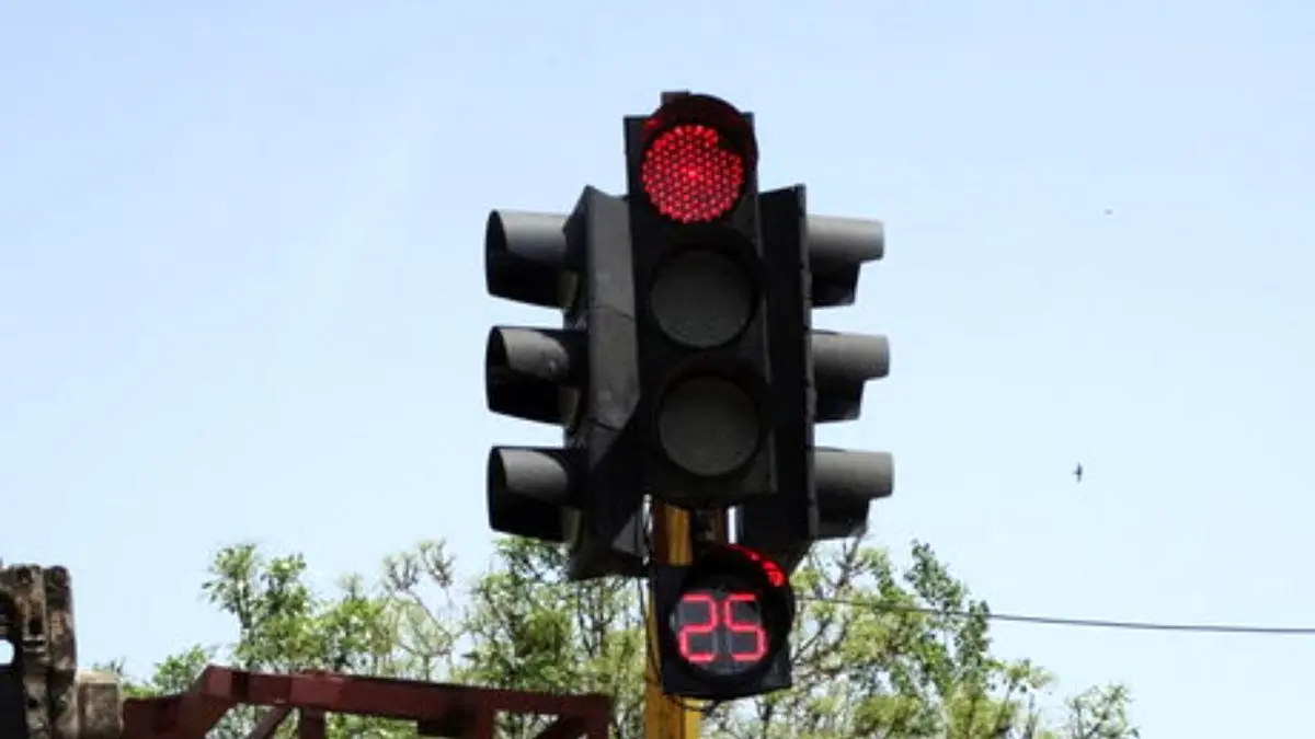 ازکار افتادگی چراغ‌های راهنمایی و رانندگی با قطع برق در استان کردستان