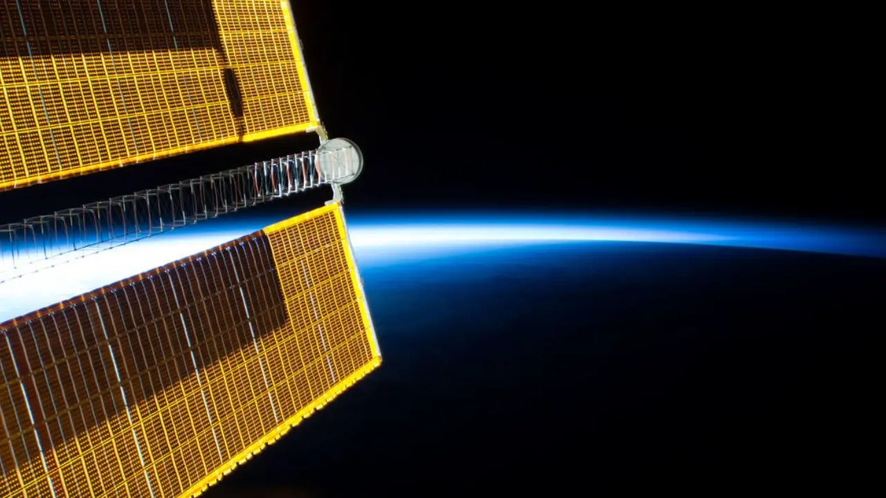 عکس روز ناسا، طلوع آفتاب