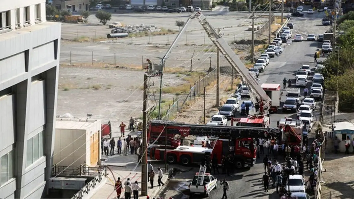 اتصال برق علت اولیه آتش‌سوزی برج پارامیس