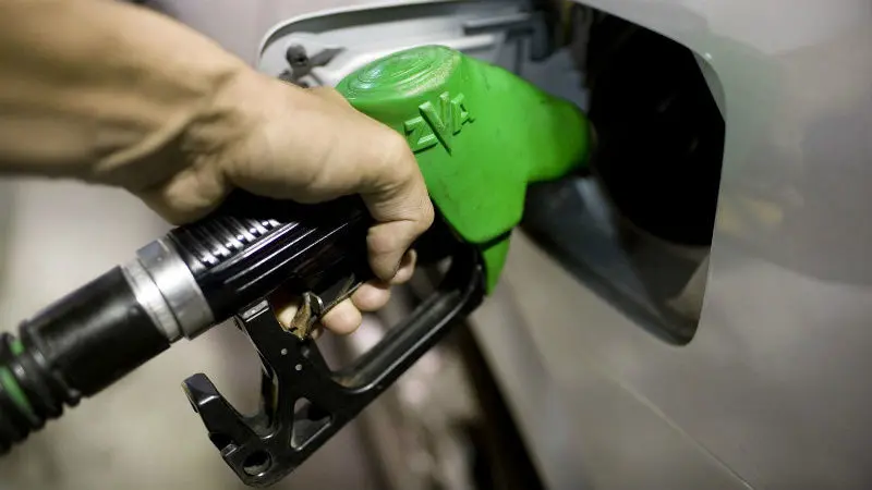 کمبود بنزین سوپر به خاطر افزایش تولید بنزین معمولی