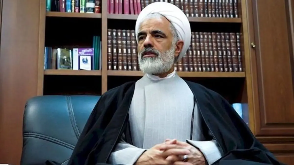 طرح سوال از رئیس‌جمهور مشغول کردن مردم و دولت است/ روحانی پشت پرده‌ سیاست‌های کشور را بگوید