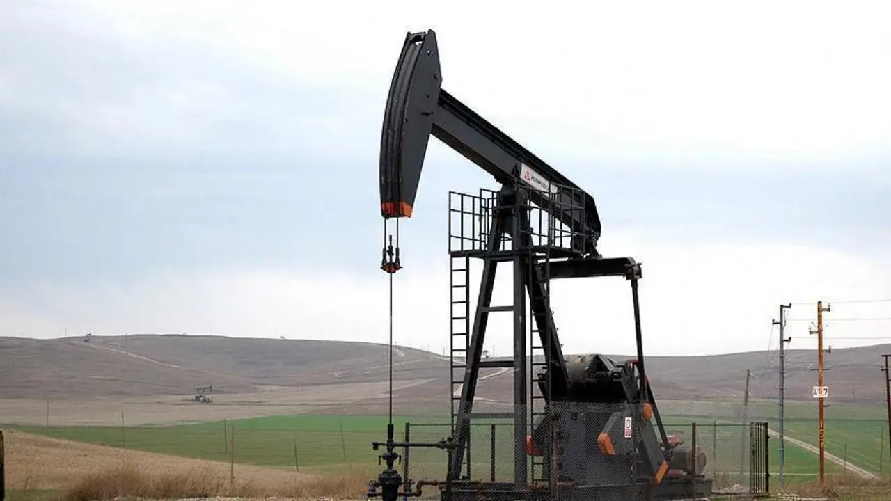 بازار جهانی نفت از تکاپو ایستاد
