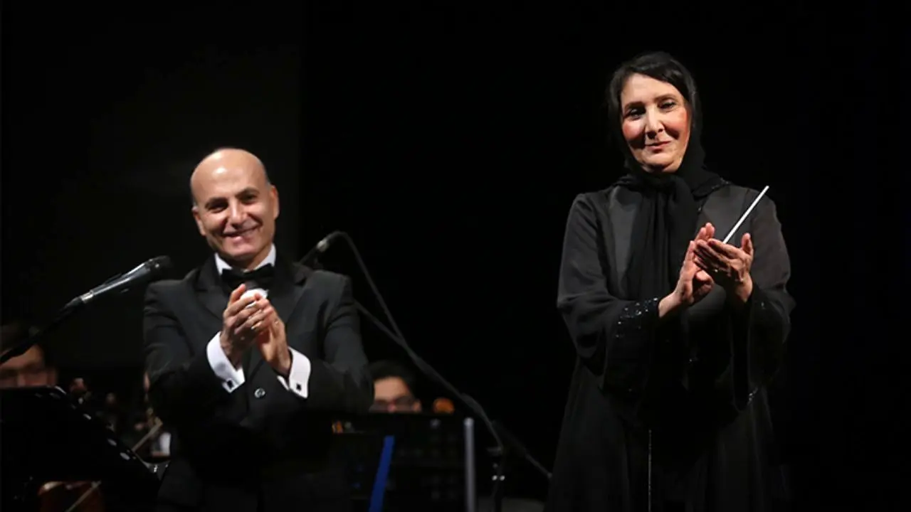 متاسفانه در زمینه رهبری ارکستر ملی ایران اولین زن هستم/ موسیقی کلاسیک را به موسیقی سنتی ترجیح می‌دهم