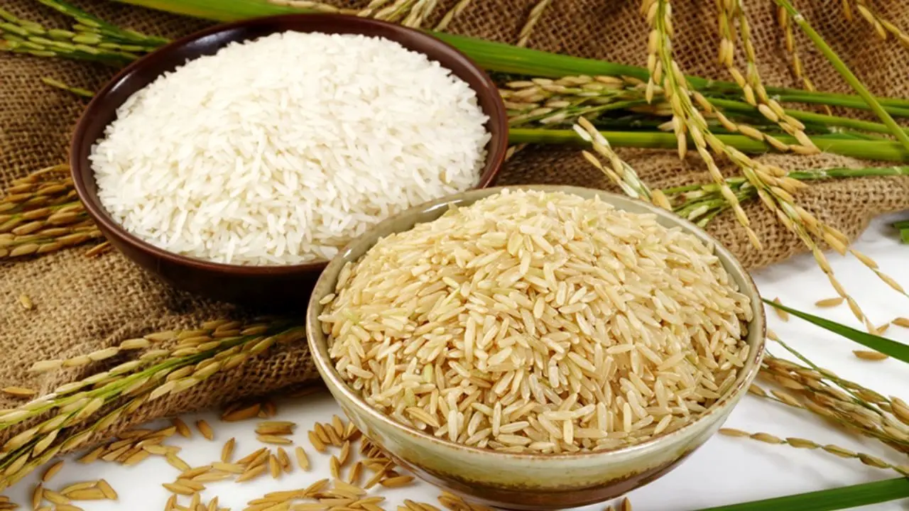 فروش برنج خارجی با نرخ های بالاتر از 8 هزار تومان گران‌فروشی است