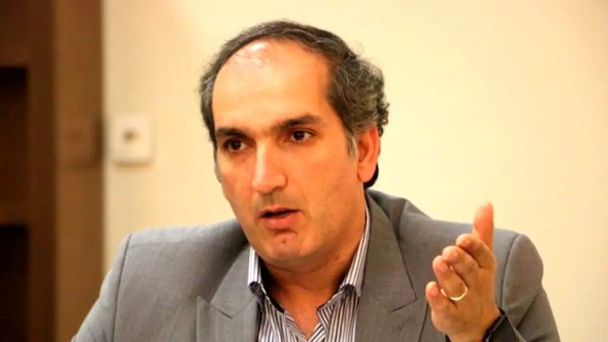 مدرک کارشناسی ارشد شهردار کرج باطل است/پایان‌نامه احمدی‌نژاد کپی است