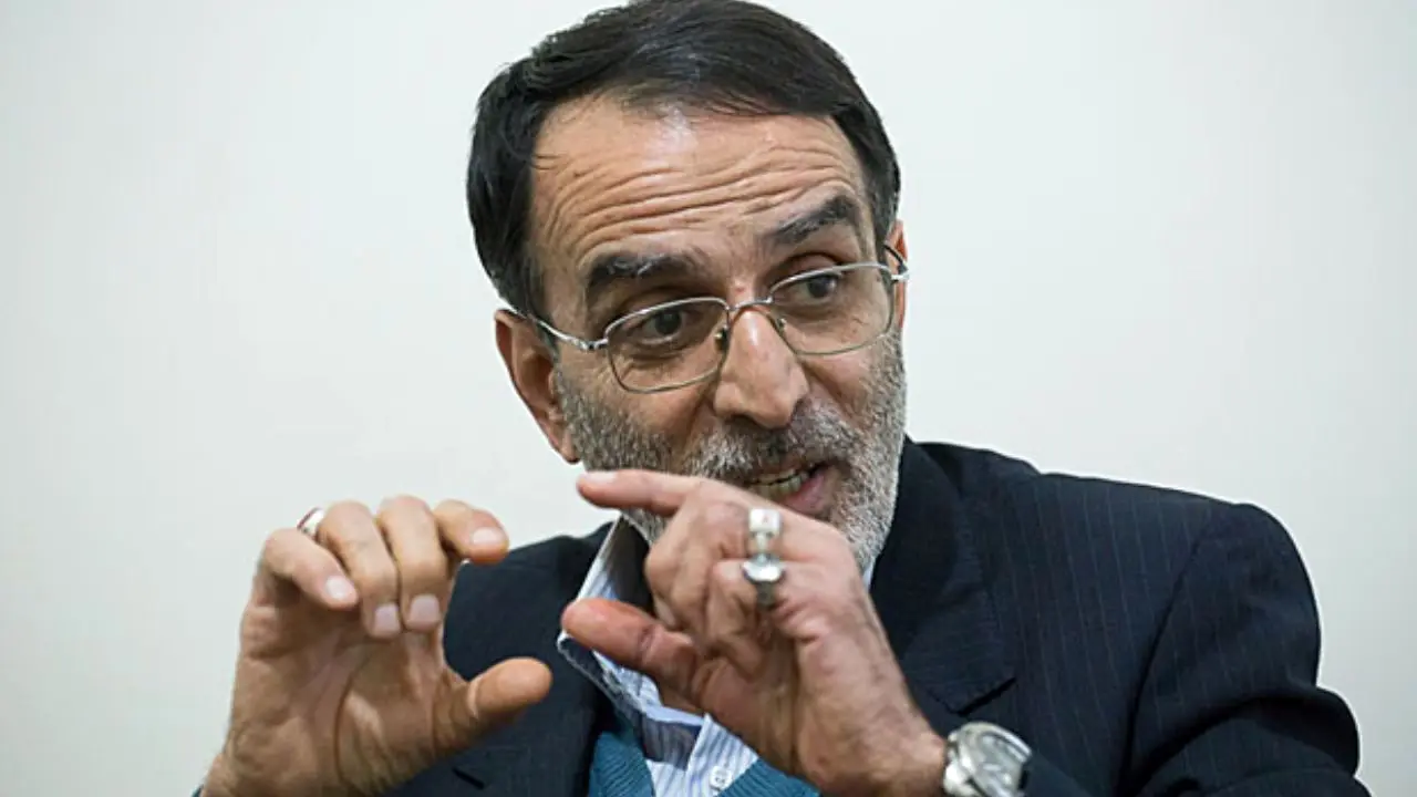 حضور روحانی در مجلس تکرار یکشنبه سیاه نخواهد بود/ رئیس‌جمهور از زبان پوپولیستی اجتناب کند