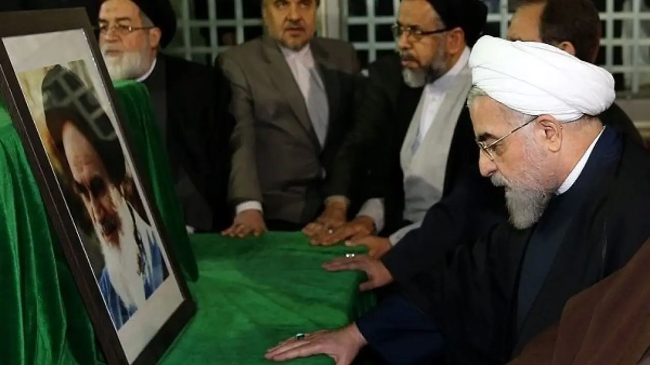 تجدید میثاق رئیس‌جمهور و اعضای هیأت دولت با آرمان‌های امام خمینی(ره)