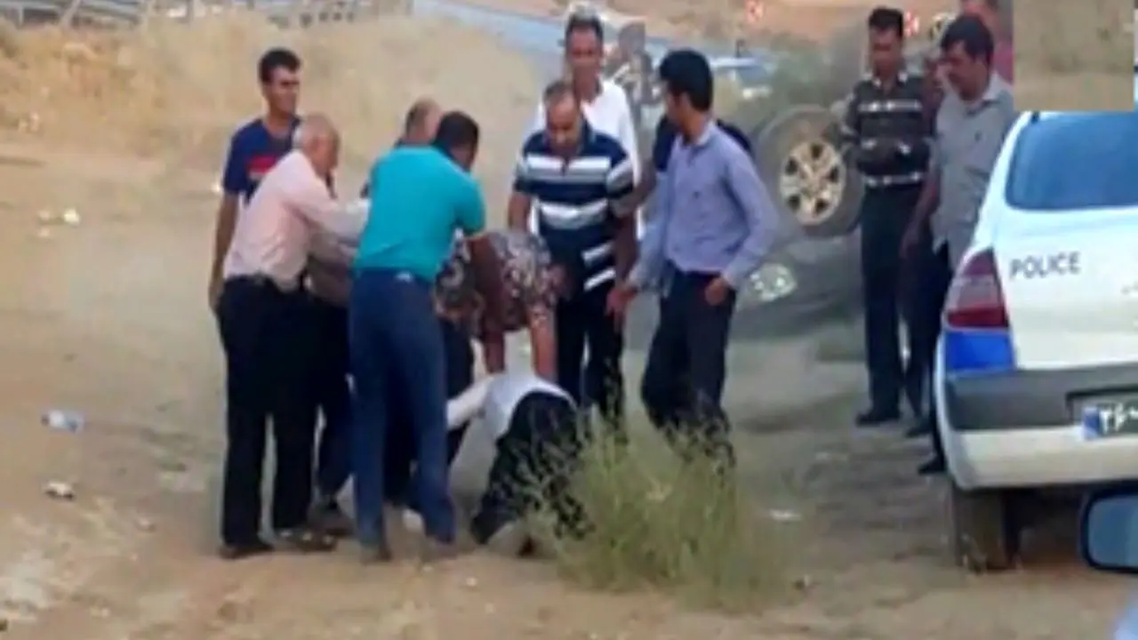یکی از همراهان ضارب مامور پلیس راه فارس دستگیر شد/ ضارب اصلی متواری است