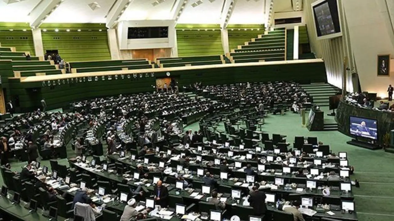 مخالفت مجلس با بررسی یک فوریتی طرح شفافیت رأی نمایندگان