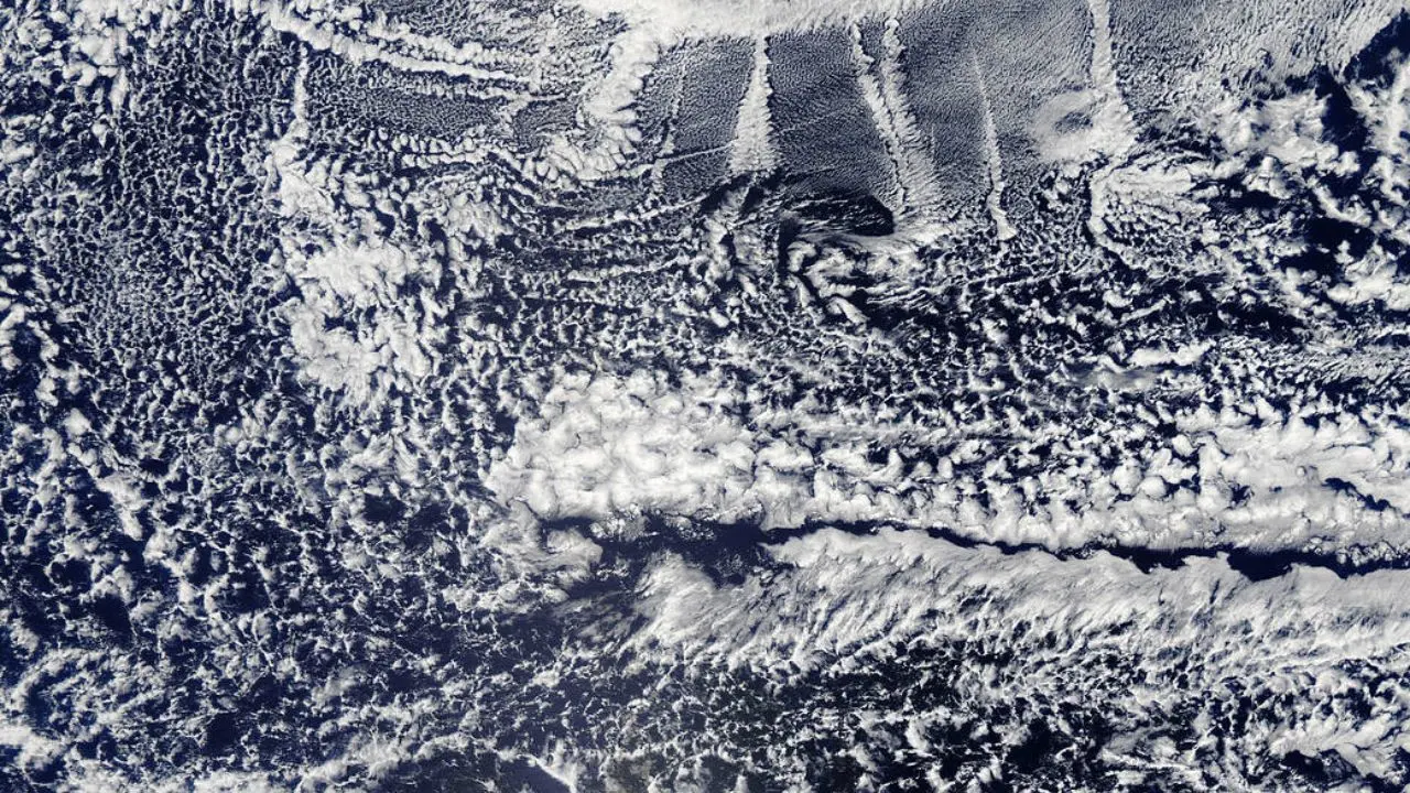 عکس روز ناسا، ابرهای دریایی