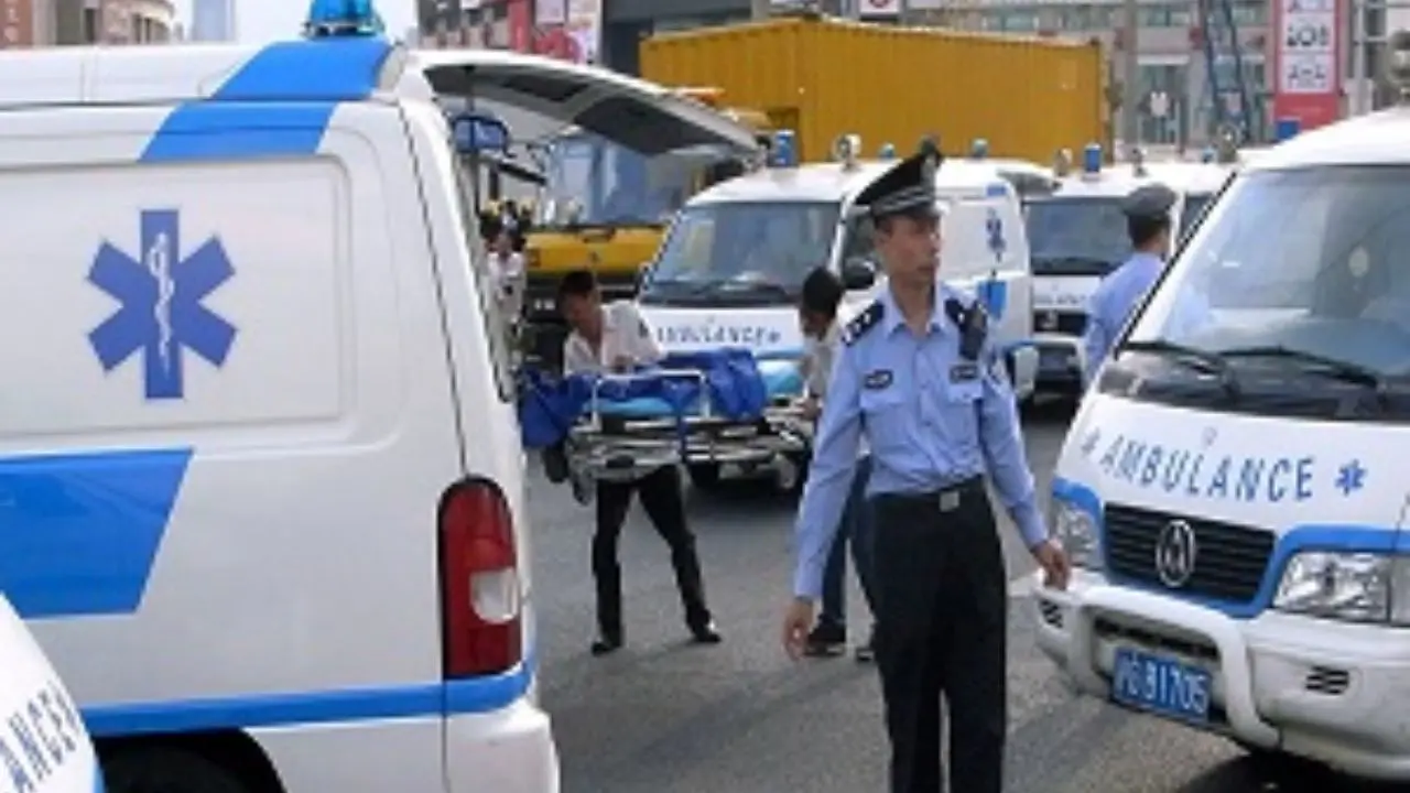 حمله خودرو به عابران پیاده در چین