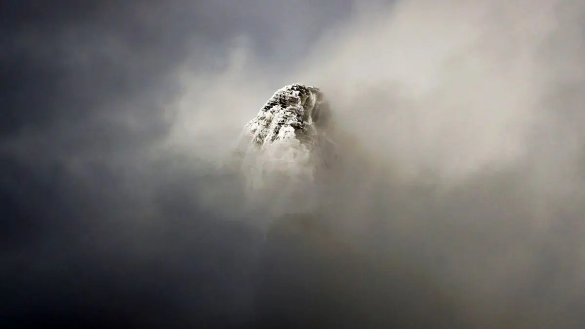 عکس روز نشنال جئوگرافیک، دید زدن قله