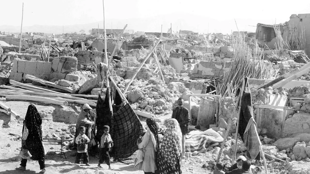 زلزله طبس و اتحاد مردم