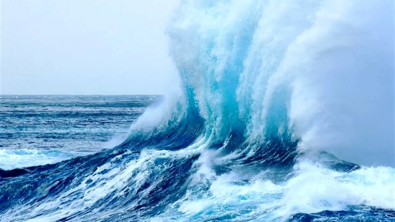 امواج 3 متری در انتظار سواحل دریای خزر
