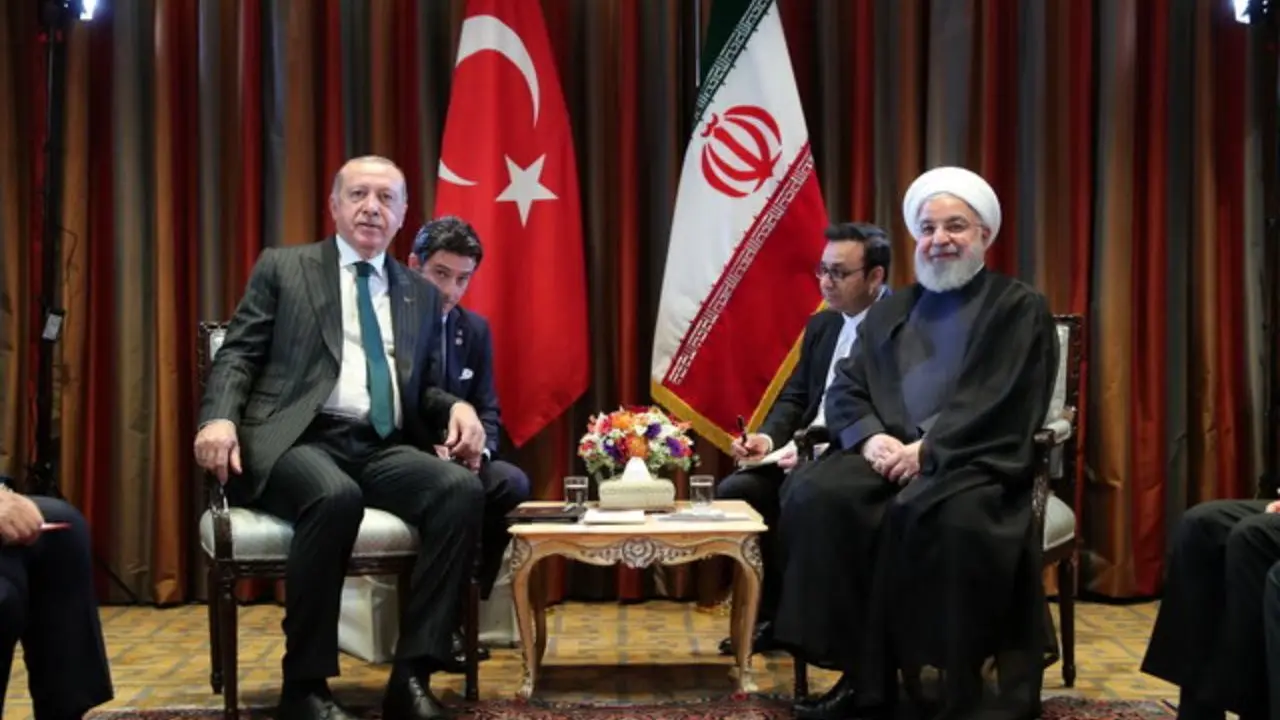 روحانی و اردوغان درباره مسائل دوجانبه، منطقه‌ای و بین‌المللی رایزنی کردند/حوادث اخیر به ما می‌گوید باید در برابر موضوع تروریسم جدی‌تر تلاش کنیم