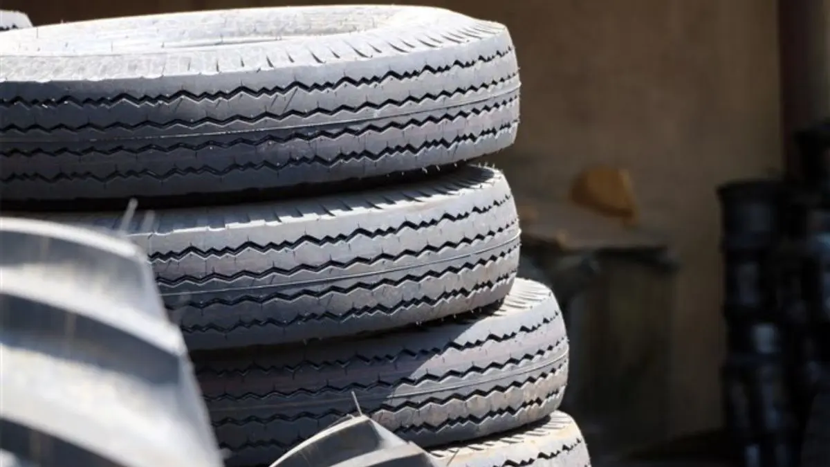 روند توزیع لاستیک در میان رانندگان با نهایت دقت انجام می‌شود