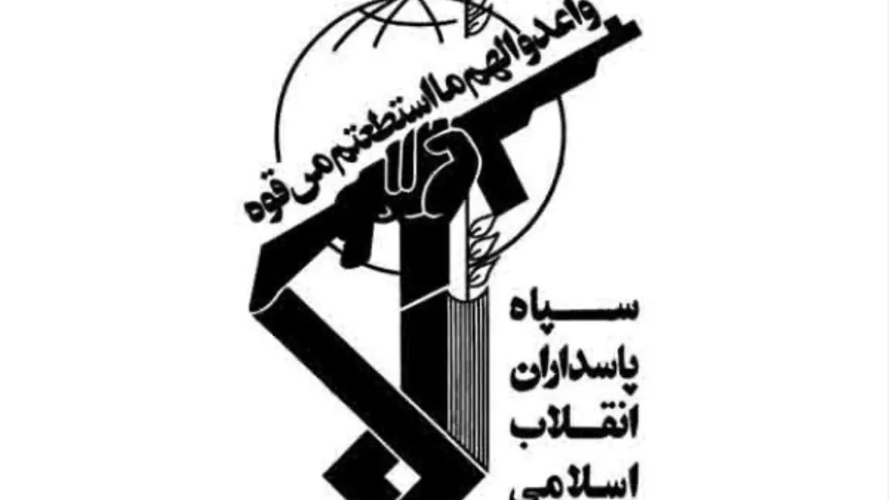 نیروی انتظامی از مظاهر اقتدار ملی و سپر امنیتی ایران اسلامی است