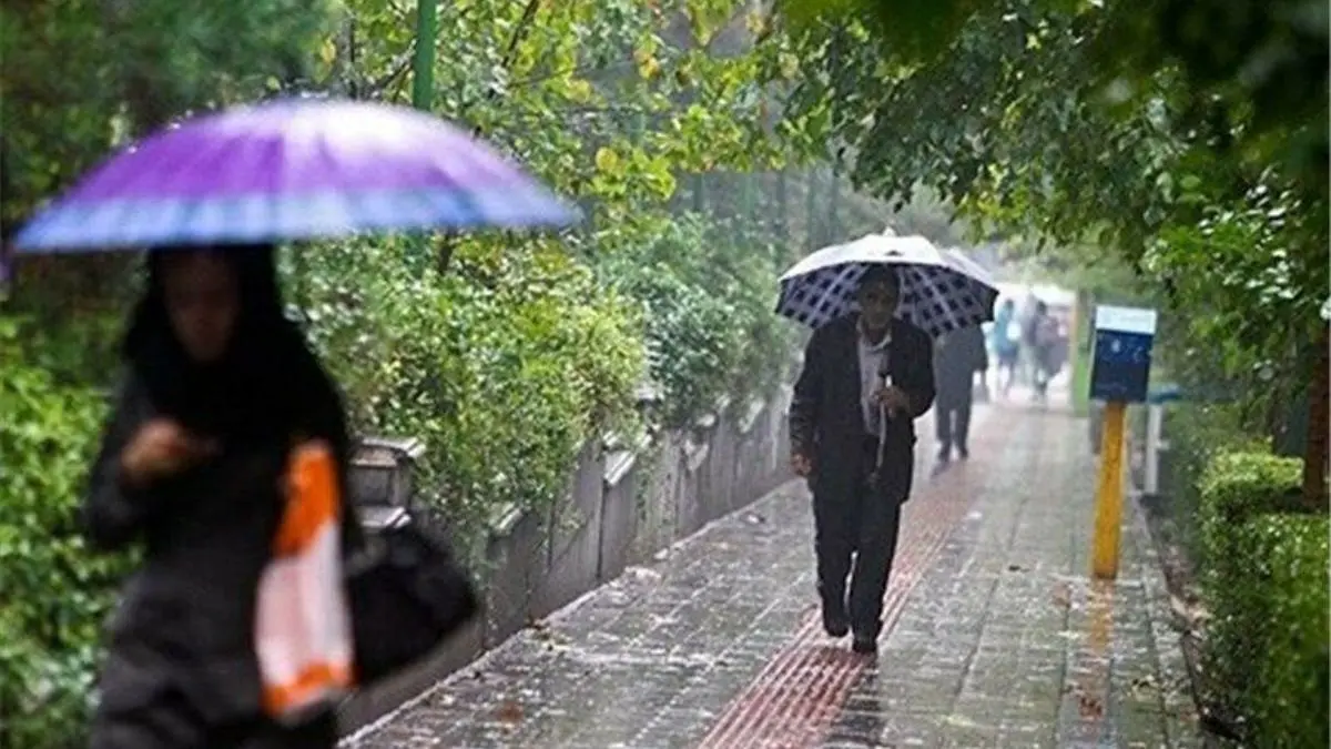 احتمال بارش باران در تهران قوت گرفت/ دمای اکثر نقاط کشور کاهش می‌یابد