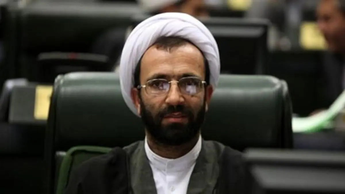 اینکه مجلس را میتوانند پلکان صدارت خود کنند تصوری خام است