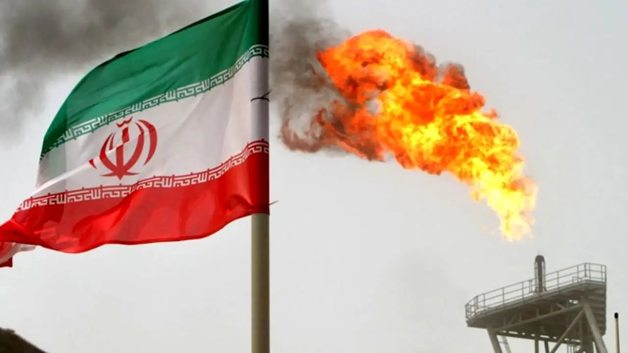 گزارش بلومبرگ از احتمال بازگشت نفت ایران به بازارهای جهانی