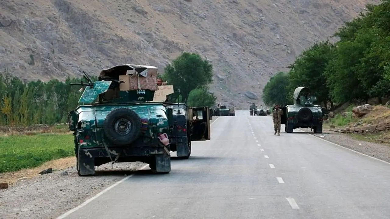 بیش از هزار سرباز افغان به تاجیکستان عقب نشینی کردند