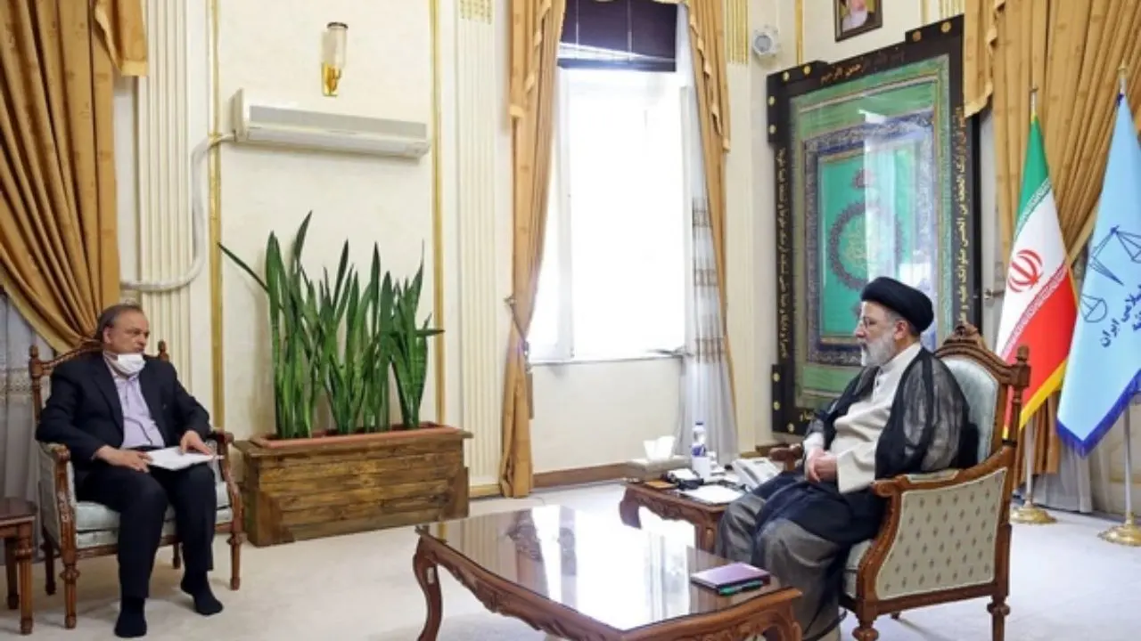 وزیر صمت با رئیسی دیدار کرد/ تاکید رئیس‌جمهور منتخب بر اقدامات فوری برای ثبات‌بخشی به بازار