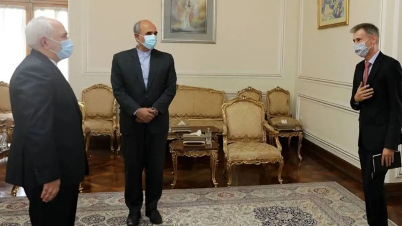 پایان ماموریت سفیر سوئیس در تهران و خداحافظی با ظریف