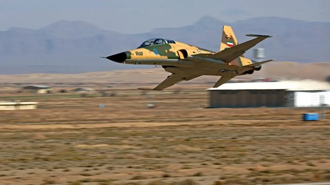 ویدئو| غرش جنگنده ایرانی کوثر در آسمان