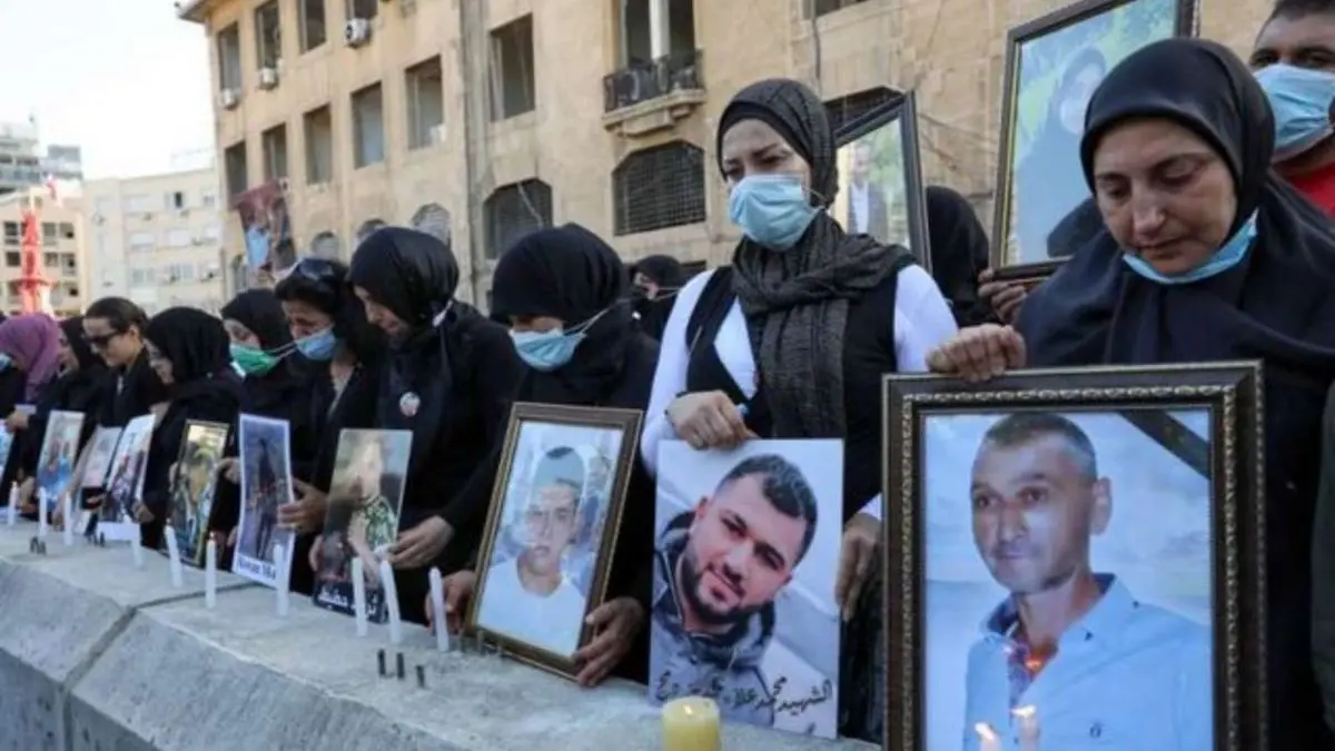یورش خانواده‌های قربانیان انفجار بیروت به منزل وزیر کشور