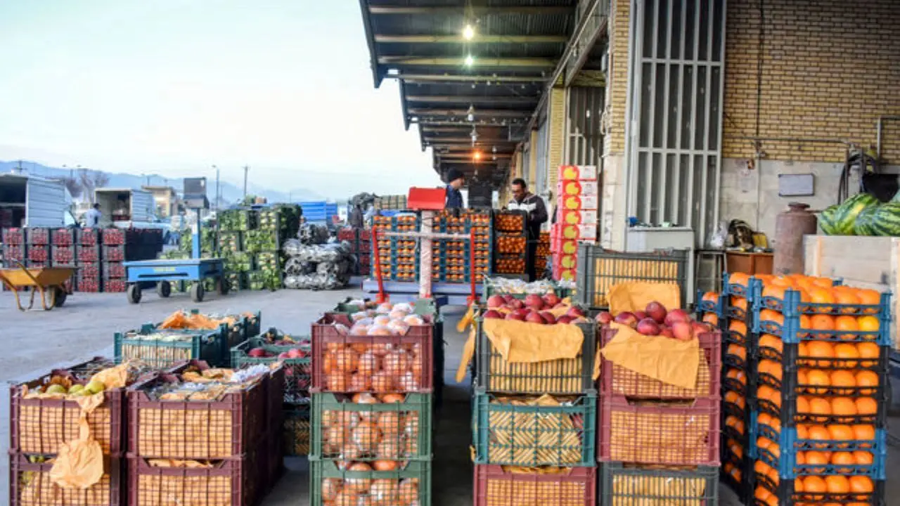 کاهش 60 درصدی خرید میوه در شهرکرد + قیمت انواع میوه