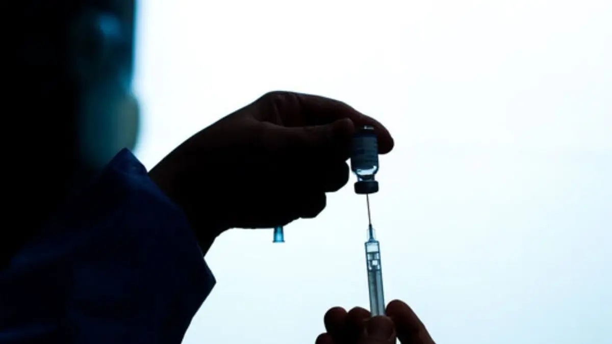 هفتمین محموله واکسن کرونا توسط هلال‌احمر تحویل وزارت بهداشت شد