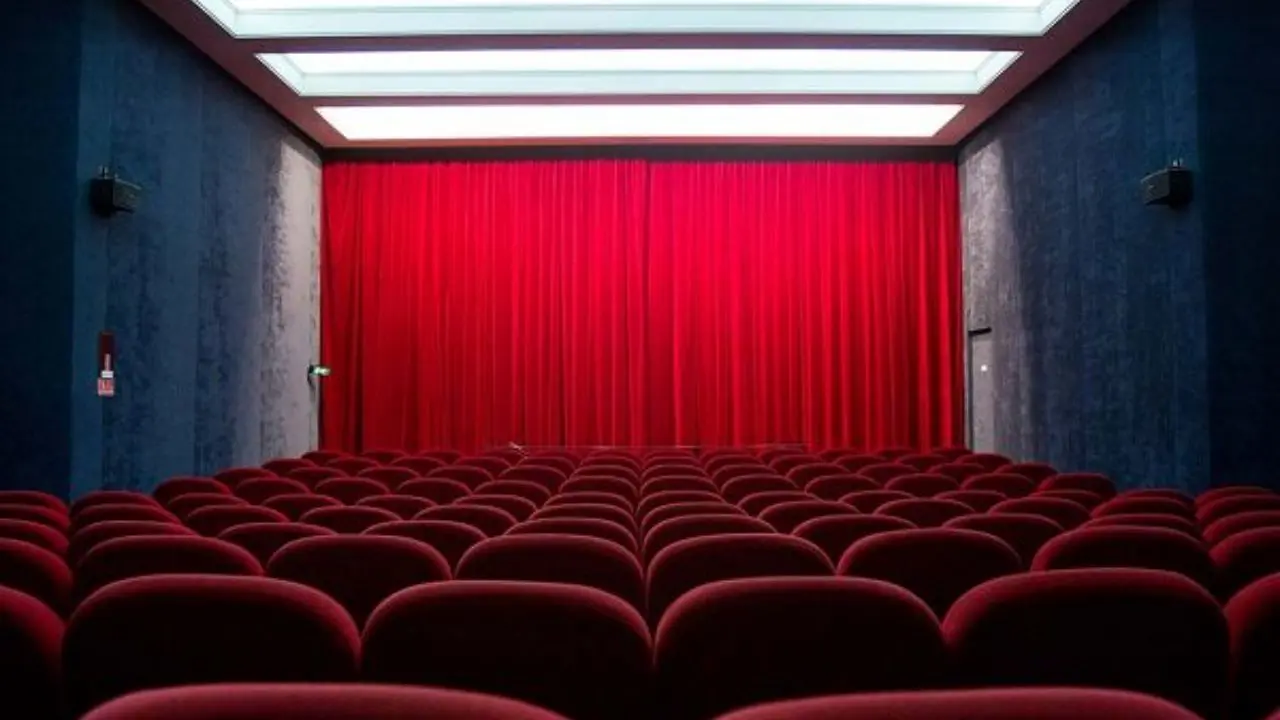سالن‌های سینما و تئاتر 6 روز تعطیل شدند