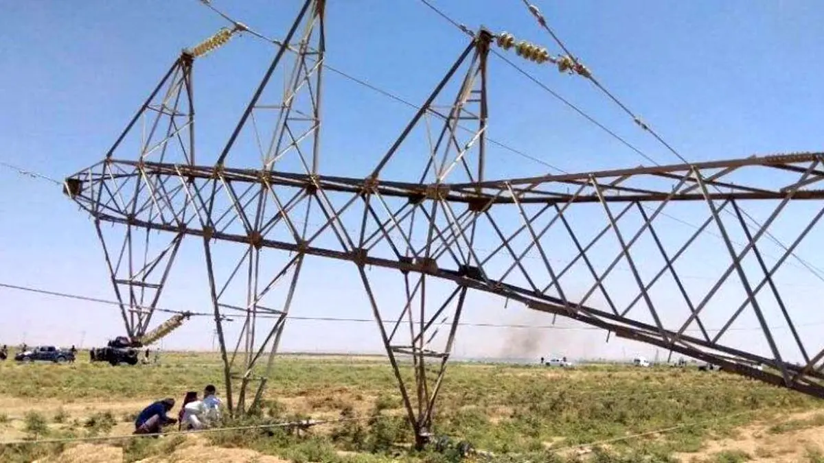 دو دکل انتقال برق ایران به عراق در دیالی منفجر شد