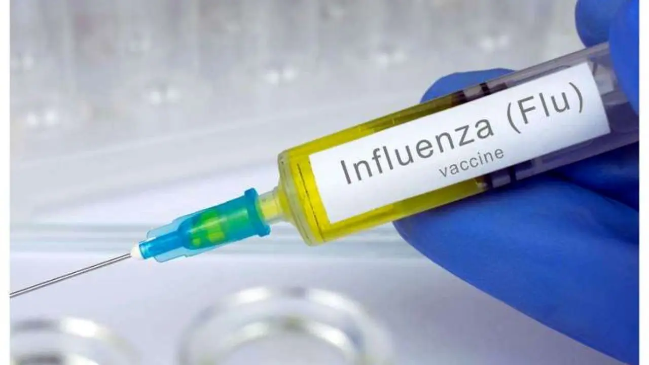 تزریق واکسن آنفولانزا اثرات شدید کووید-19 را کاهش می دهد