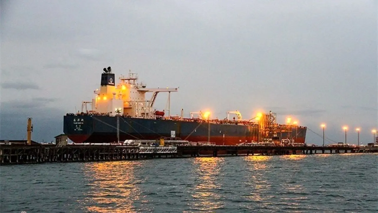 صادرات نفت ایران از دریای عمان با ظرفیت 300 هزار بشکه در روز آغاز شد