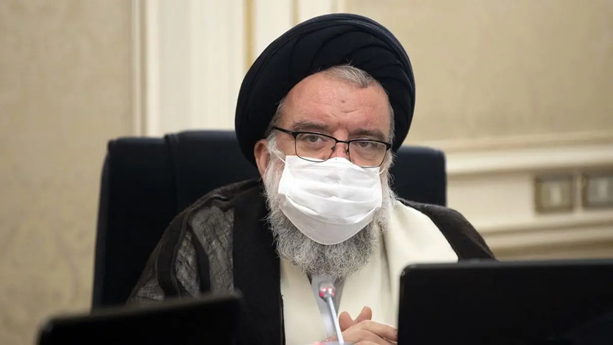 حملات تند احمد خاتمی به دولت حسن روحانی/ خاتمی:‌ ذلت‌پذیری یعنی اینکه همه مسائل کشور را به مذاکره با آمریکا ربط دهند