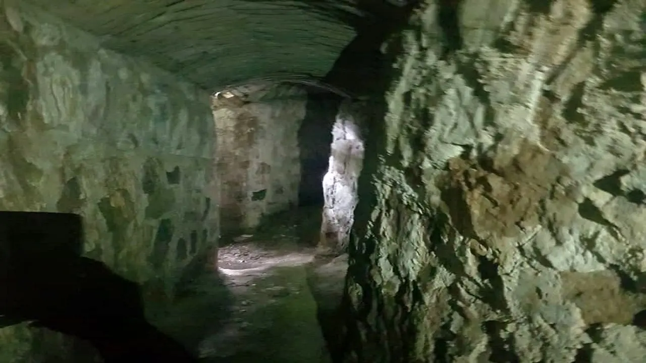 سازمان میراث فرهنگی استان گیلان از کشف تونلی باستانی در شهر رشت خبر داد