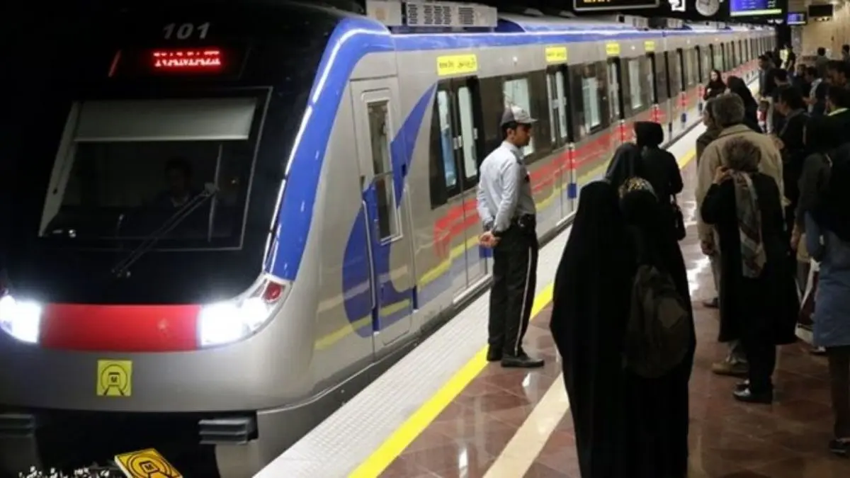 واکسیناسیون کارکنان متروی تهران آغاز شد