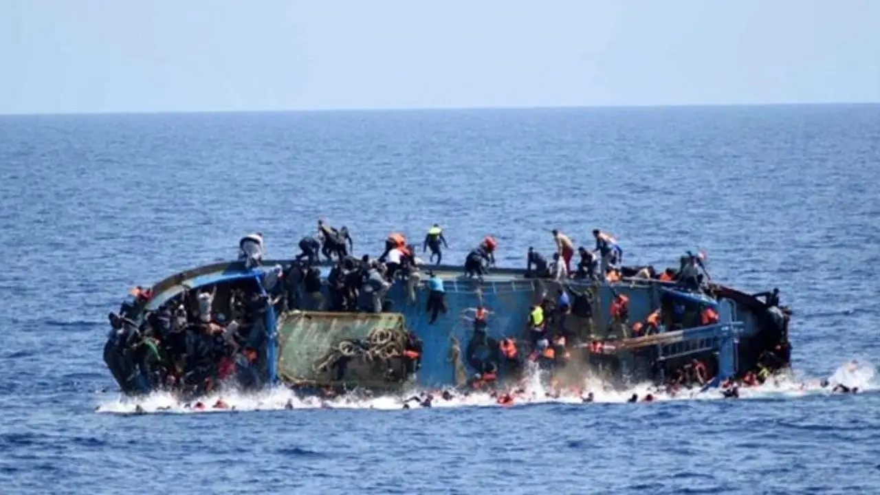 احتمال مرگ حدود 40 مهاجر در پی واژگونی قایق در سواحل «صحرای غربی»