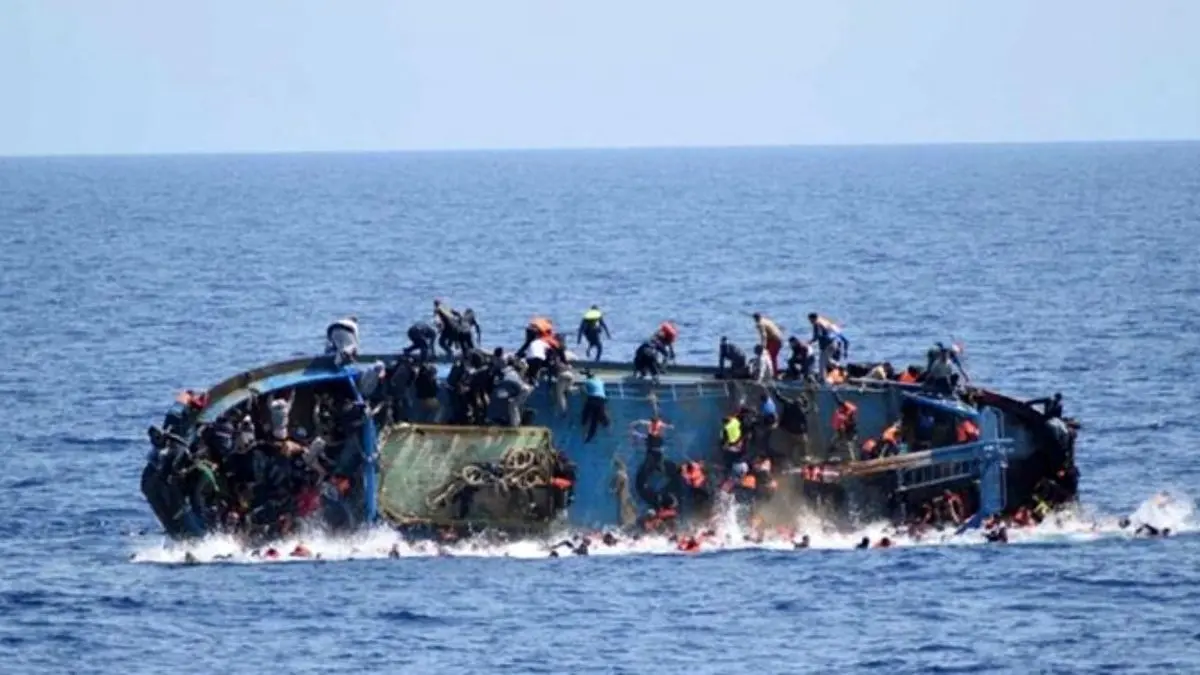 احتمال مرگ حدود 40 مهاجر در پی واژگونی قایق در سواحل «صحرای غربی»
