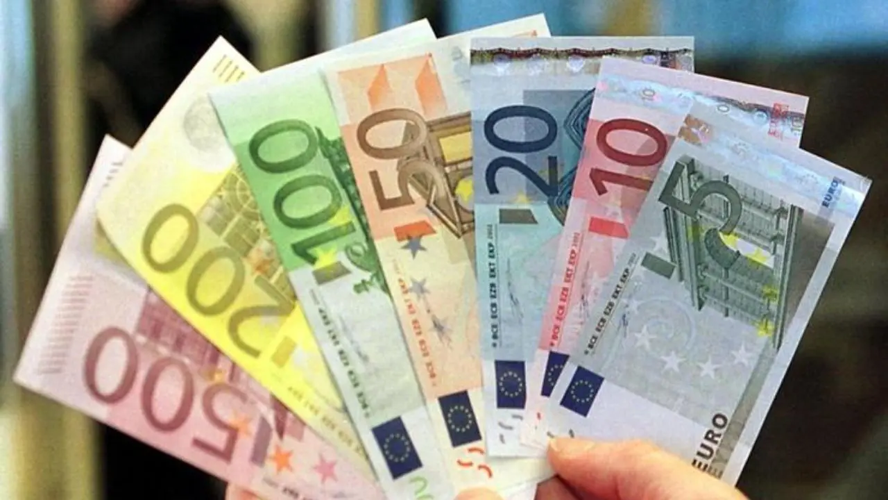 نرخ رسمی یورو و 18 ارز افزایش یافت